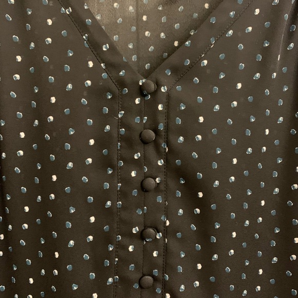 Apt 9 V Neck Buttoned Dotted Blouse, Medium - Picture 4 of 7